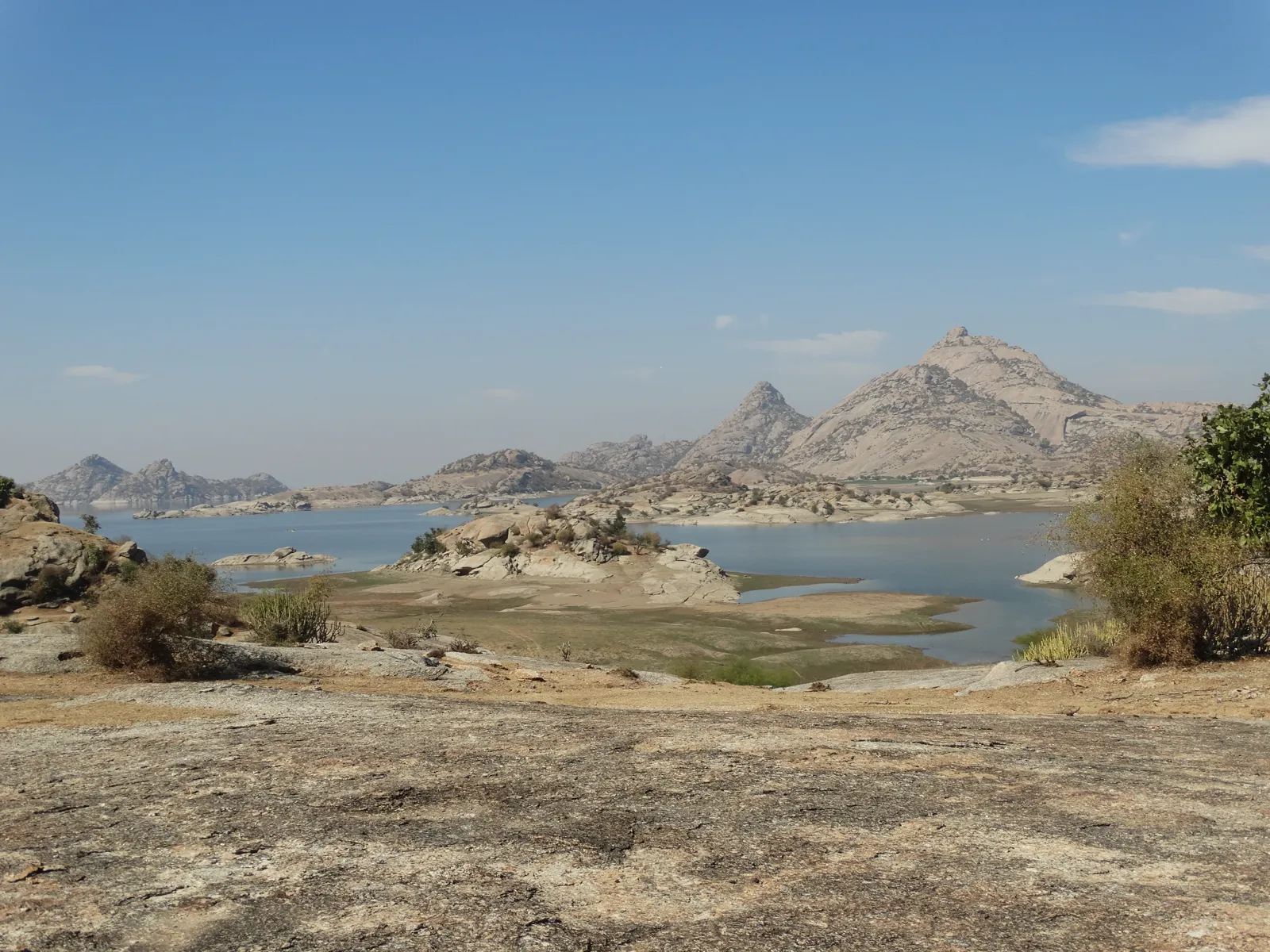 Scenic view of Jawai Dam reservoir
